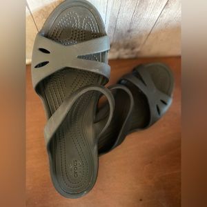 Women's Crocs Kelli Sandals Size 10